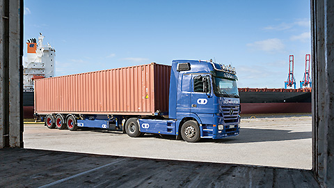 Container Shipments. Auto truck